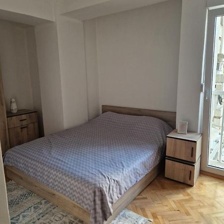 Comfy Center Apartment Скопие Екстериор снимка