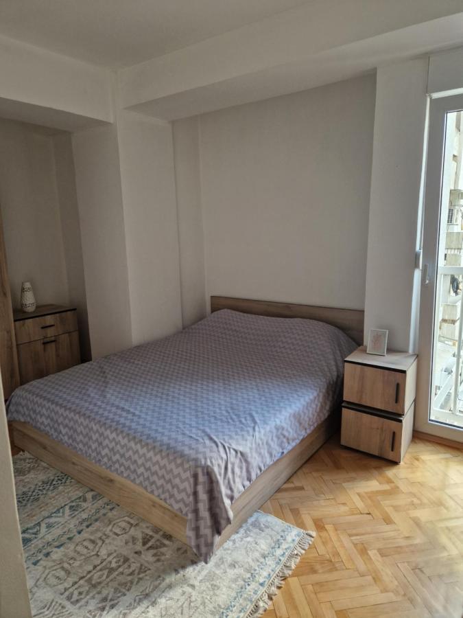 Comfy Center Apartment Скопие Екстериор снимка