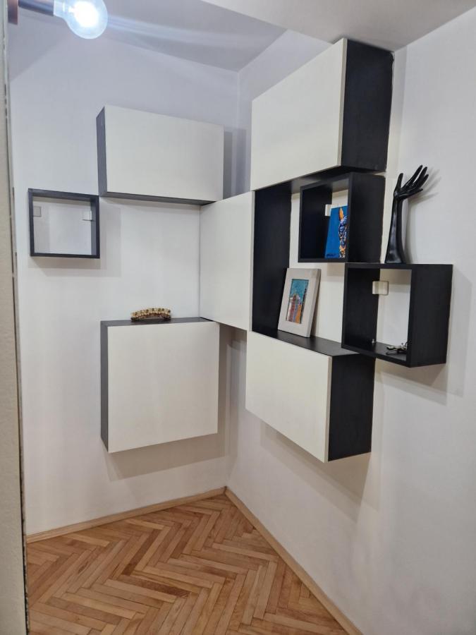 Comfy Center Apartment Скопие Екстериор снимка
