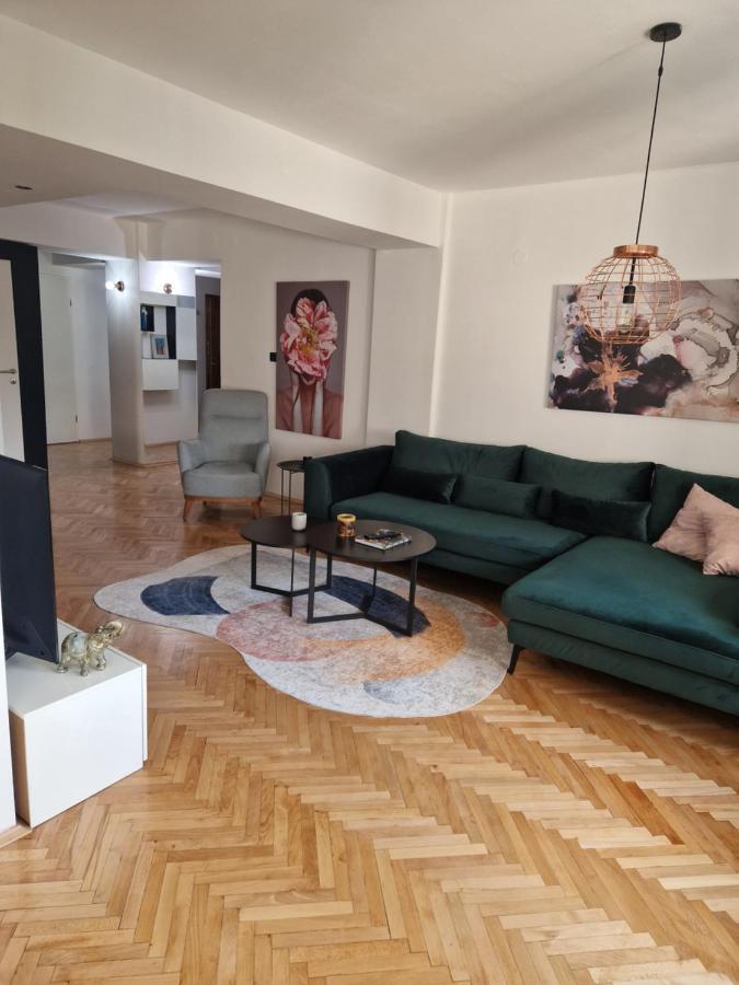 Comfy Center Apartment Скопие Екстериор снимка