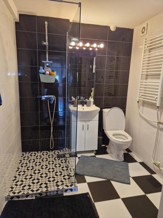 Comfy Center Apartment Скопие Екстериор снимка